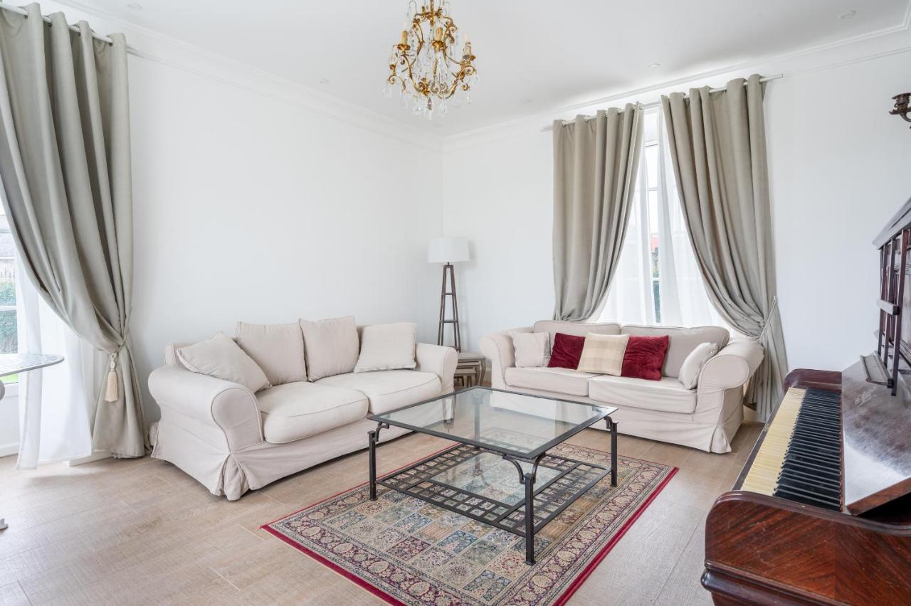 Domaine Les Jardins Darsene Bed & Breakfast Tinténiac Exterior photo