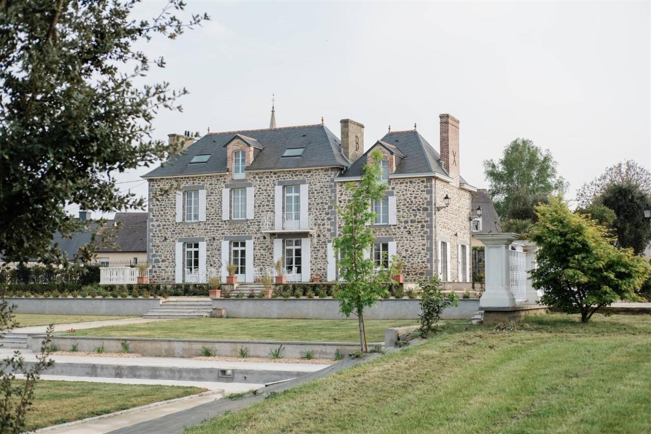Domaine Les Jardins Darsene Bed & Breakfast Tinténiac Exterior photo