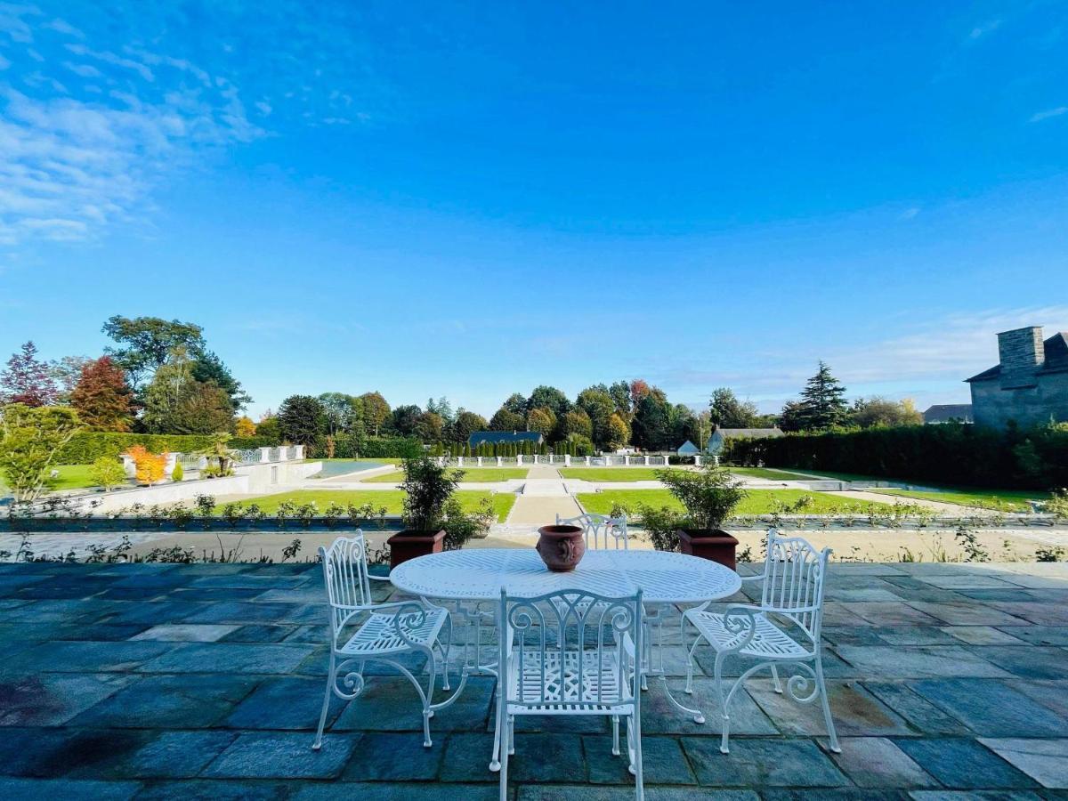 Domaine Les Jardins Darsene Bed & Breakfast Tinténiac Exterior photo