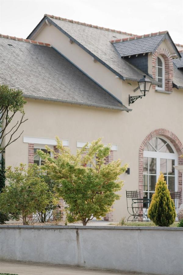Domaine Les Jardins Darsene Bed & Breakfast Tinténiac Exterior photo