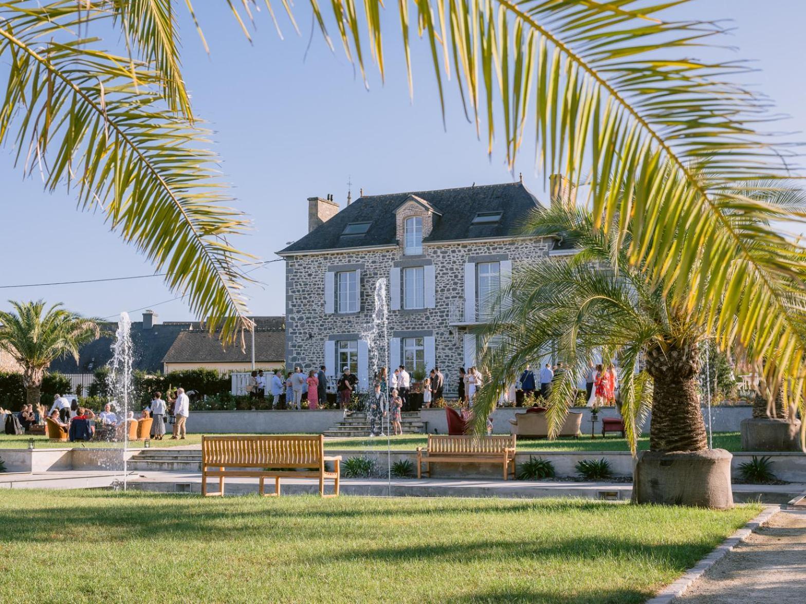 Domaine Les Jardins Darsene Bed & Breakfast Tinténiac Exterior photo